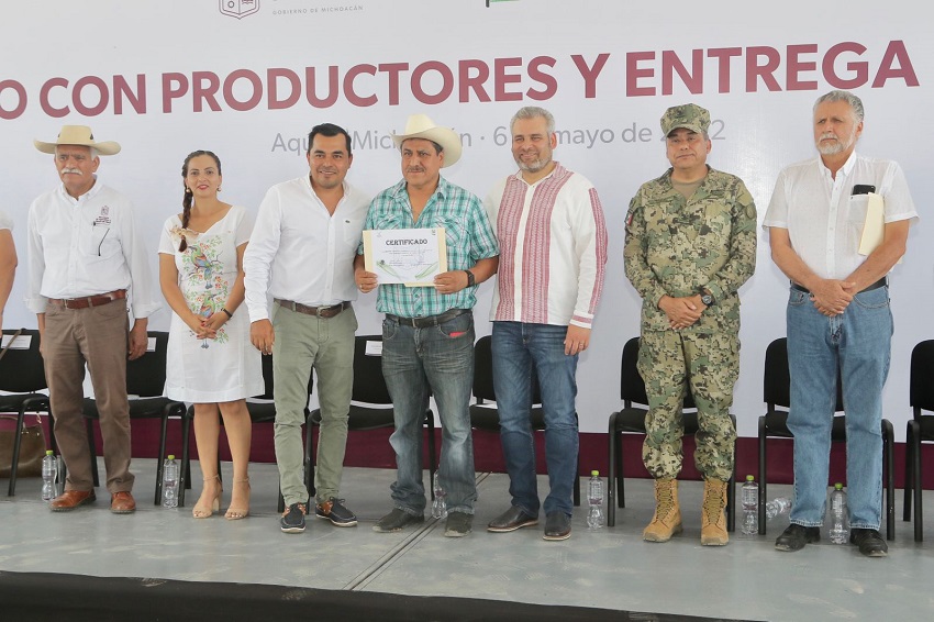 Bedolla_Aquila_productores