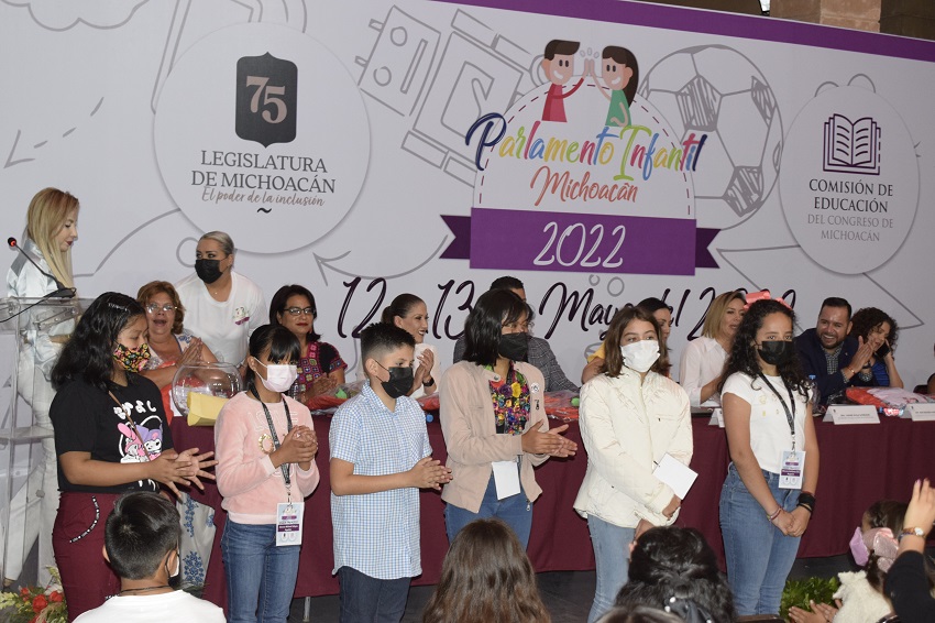 Parlamento Infantil13