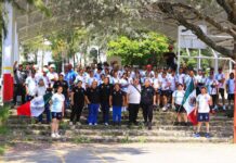 Cuitzeo recibe con calidez a corredores de Chucándiro en el traslado del Fuego Patrio