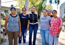 Vecinas de El Calvario agradecen a la presidenta Diana Caballero por la pavimentación de la calle 21 de Marzo