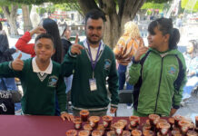 Niños del CAM Indaparapeo participaron con su salsa macha en el Festival por una Cultura de la Discapacidad
