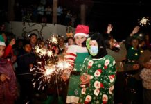 Queréndaro enciende las luces que marcan el inicio de las festividades decembrinas