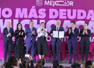 Bedolla presenta reforma constitucional para frenar endeudamientos de largo plazo en Michoacán