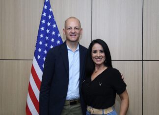 Lucila Martínez celebra firma de hermanamiento entre Morelia y Sacramento
