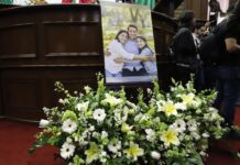 Rinde 76 Legislatura homenaje póstumo a Víctor Mujica, Anayeli Hernández y a su hija