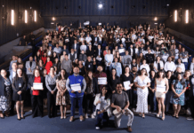 Juventudes alzan la voz por la democracia a través del cine en Michoacán