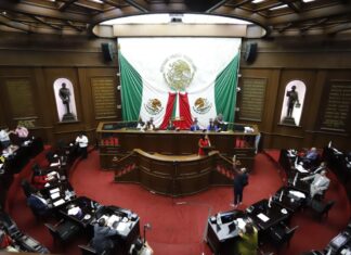 Adriana Contreras Figueroa y Juana Bravo Lázaro, acreedoras a la Condecoración “La Mujer Michoacana”