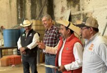 Gabriel Molinero mantiene impulso al campo, en Charo