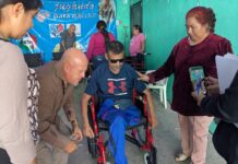 Jugando Para Dar entrega apoyos de movilidad en Indaparapeo