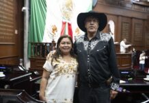 Apoya Belinda Iturbide con obras sociales en Chucándiro