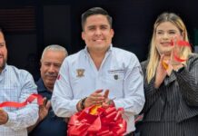 Acerca Zinapécuaro insumos a bajo costo y asesoría técnica en la Casa del Agricultor, en José María Morelos