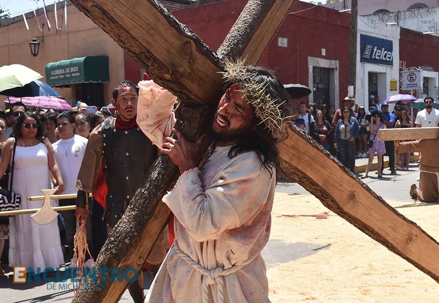Via Crucis (2)