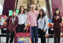 Arranca Bedolla en Uruapan entrega de material deportivo para más de 234 mil estudiantes