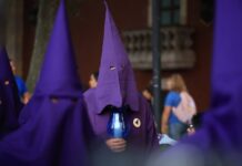 Más de 60 mil personas acompañan la Procesión del Silencio en Morelia