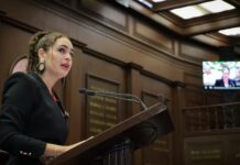 Sandra Arreola presenta iniciativa para garantizar intérpretes de Lengua de Señas en los Servicios de Salud de Michoacán