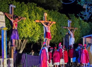 Cuitzeo vive un Viernes Santo de fe y tradición con emotivo Viacrucis