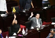 Memo Valencia pide al gobernador vetar Ley para que independientes hagan campaña sin restricciones
