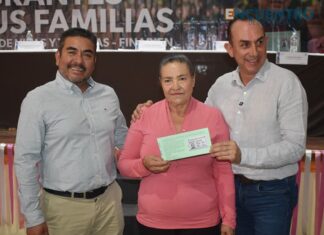 Entregan 30 visas Refami para adultos mayores de Indaparapeo, Cuitzeo y Zinapécuaro