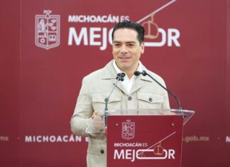 Michoacán construye distribuidores Eréndira y salida a Pátzcuaro sin deuda pública: Rogelio Zarazúa