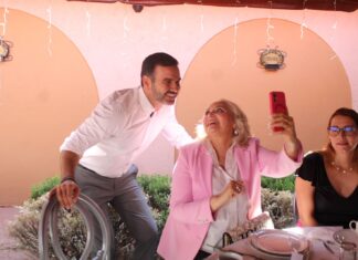 Yankel Benítez y liderazgos sociales festejan a las madres morelianas