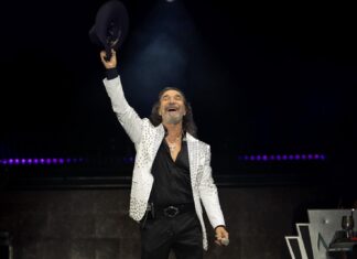 58 mil voces celebran 50 años de trayectoria de El Buki en el Festival Jalo