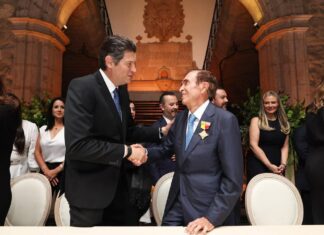 Enrique Ramírez Villalón, ejemplo para Morelia; Alfonso Martínez le entrega Presea Generalísimo Morelos 2026