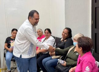 Entrega Víctor Vázquez apoyos a Guerreras y Guerreros de Puruándiro
