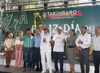 Con orgullo y agradecimiento, Ayuntamiento de Tarímbaro festeja a sus maestros