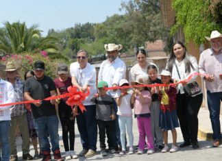 Cumple Víctor Vázquez con El Pilar; inaugura obra integral, entrega apoyos para el panteón y luminarias led