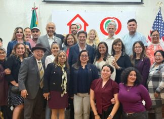 Se reúne Alfonso Martínez con el gobernador de Illinois