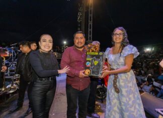 Gran festejo en Cuitzeo para celebrar a los papás