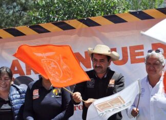 Inicia Ayuntamiento de Charo pavimentación de acceso a los depósitos de agua en Los Llanos