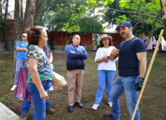 Yankel Benítez encabeza jornada ciudadana de limpieza en Lomas de Santiaguito
