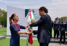 Sheinbaum abandera a la Selección Nacional de México que participará en la Copa Mundial de la FIFA 2026