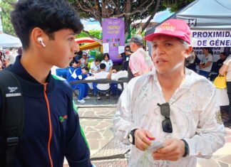 Feria del Bienestar: estudiantes del CECYTEM vislumbran apoyo federal para fórmula efervescente contra el síndrome premenstrual