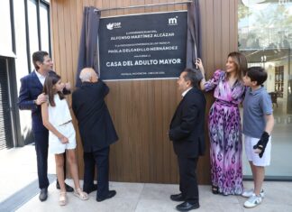 Alfonso Martínez y Paola Delgadillo inauguran la Casa del Adulto Mayor