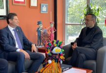 Alfonso Martínez y el Cónsul de México en Sacramento, estrechan coordinación a favor de migrantes