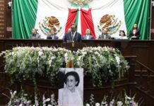 Reconoce Congreso local trayectoria de Amalia Solórzano con letras doradas en recinto legislativo