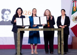 Presidenta Sheinbaum firma iniciativa para homologar delito de feminicidio en todo el país