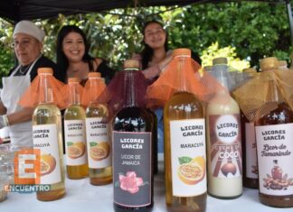 Artesanía, juventud y tradición; el rostro humano de los Sabores y Raíces del Domingo Popular en Indaparapeo