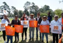Gobierno de Charo impulsa el deporte con nuevas gradas en la comunidad de El Pino Real