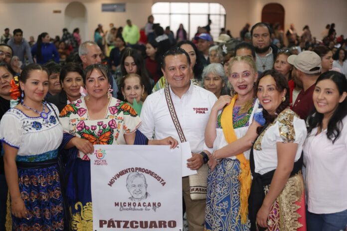 carlos torres piña en Patzcuaro