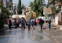Continúan labores de limpieza y apoyo en colonias afectadas por lluvias en Morelia