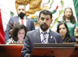 Octavio Ocampo celebra reforma que endurece penas contra quien violente a personas adultas mayores