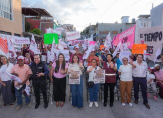 Gladyz Butanda defiende la soberanía nacional desde las calles de Morelia