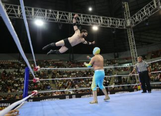 Con gran función de lucha libre, Alfonso Martínez reinaugura el Domo Bicentenario
