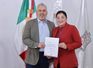 A días del regreso a clases, Bedolla formaliza a Patricia Flores al frente de la Secretaría de Educación