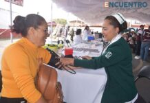 Acercan trámites y servicios a la población en Feria del Bienestar Acuitzio 2026
