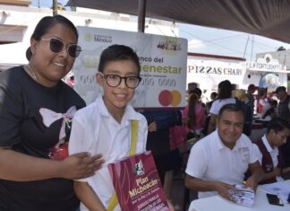 Feria del Bienestar llega a Charo con servicios gratuitos de 40 dependencias