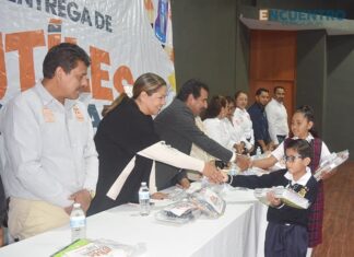 Inicia Gabriel Molinero entrega de 4,500 paquetes gratuitos de útiles escolares